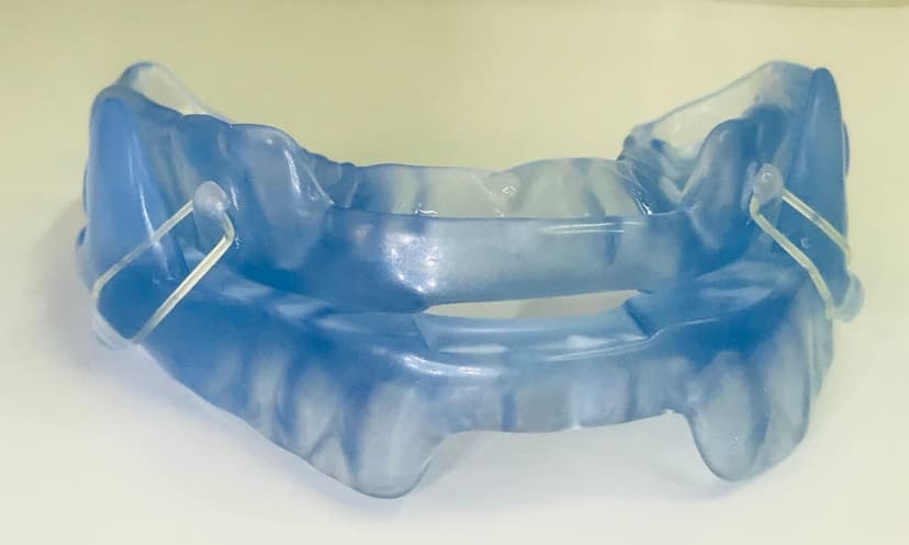 Férula DAM para apnea del sueño en Abad Dental Logroño